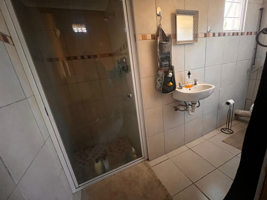 4 Bedroom Property for Sale in Chiselhurst Eastern Cape